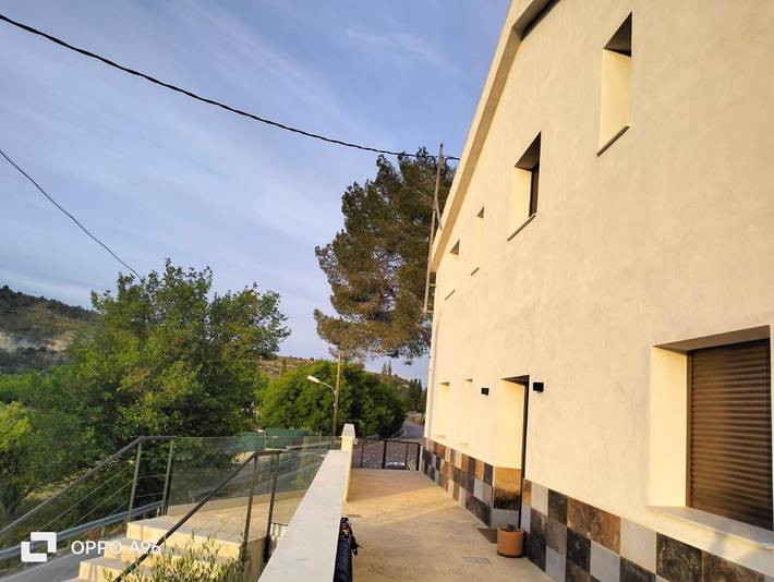 Chalet para 30 personas, con piscina además de vistas y jardín en La Manchuela - 3