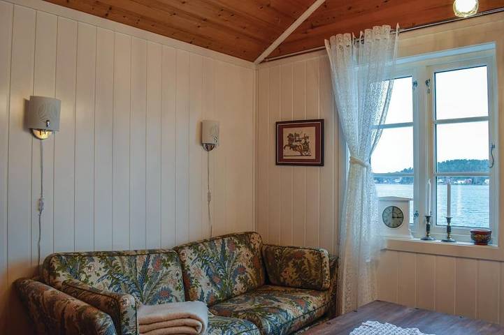 Schönes Haus in Staubø mit Meerblick in Arendal