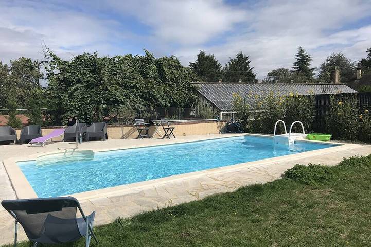 Location de vacances pour 21 personnes, avec terrasse et jardin dans Saint-Georges-Motel