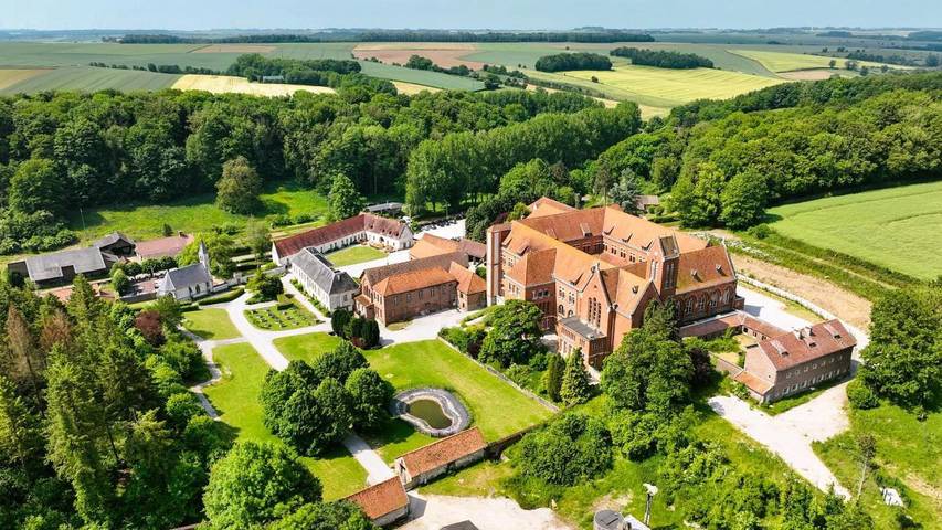 Hôtel pour 2 personnes, avec terrasse et jardin à Troisvaux