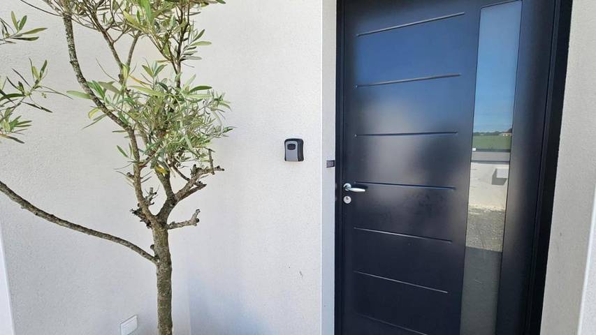 Location de vacances pour 10 personnes, avec jardin à Montamisé - 4