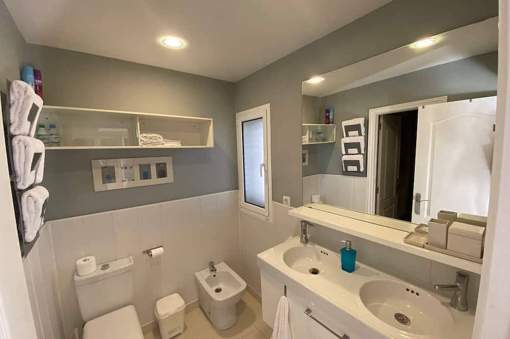 Cozy bungalow with private heated pool in Campo Internacional, San Bartolomé de Tirajana