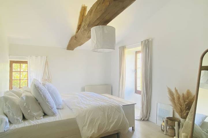 Location de vacances pour 10 personnes, avec terrasse et jardin à Berrie - 2