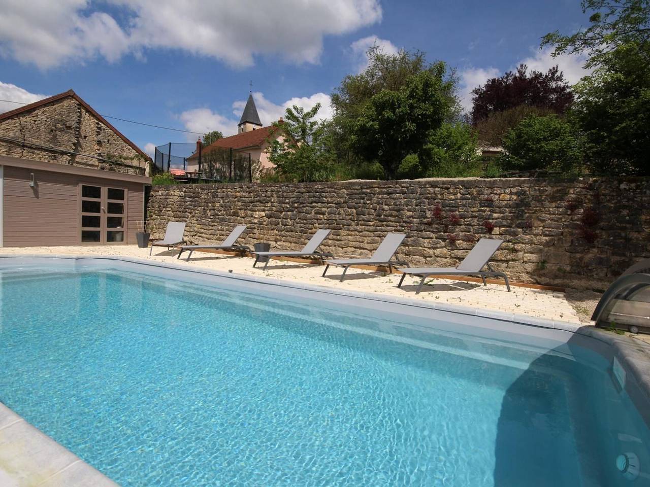 Grange rénovée avec piscine chauffée près du site d'Alésia in Darcey, Région de Montbard