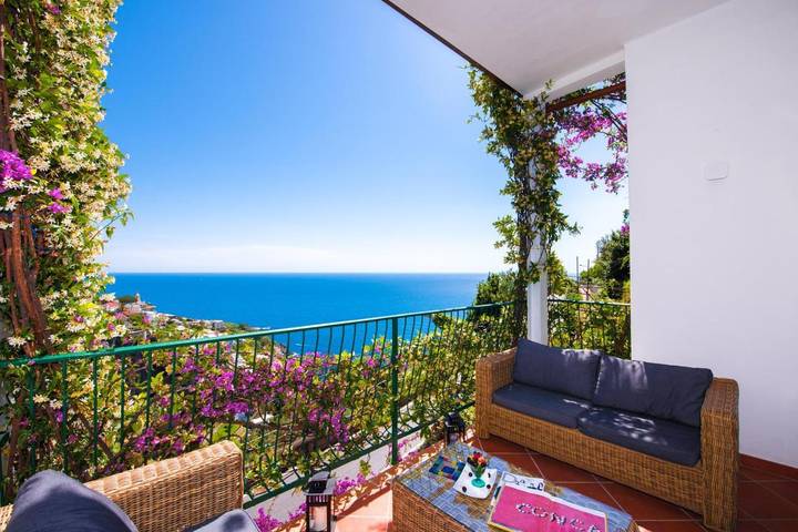 Hôtel pour 2 personnes, avec Balcon ainsi que Terrasse et Jardin dans Vettica Maggiore