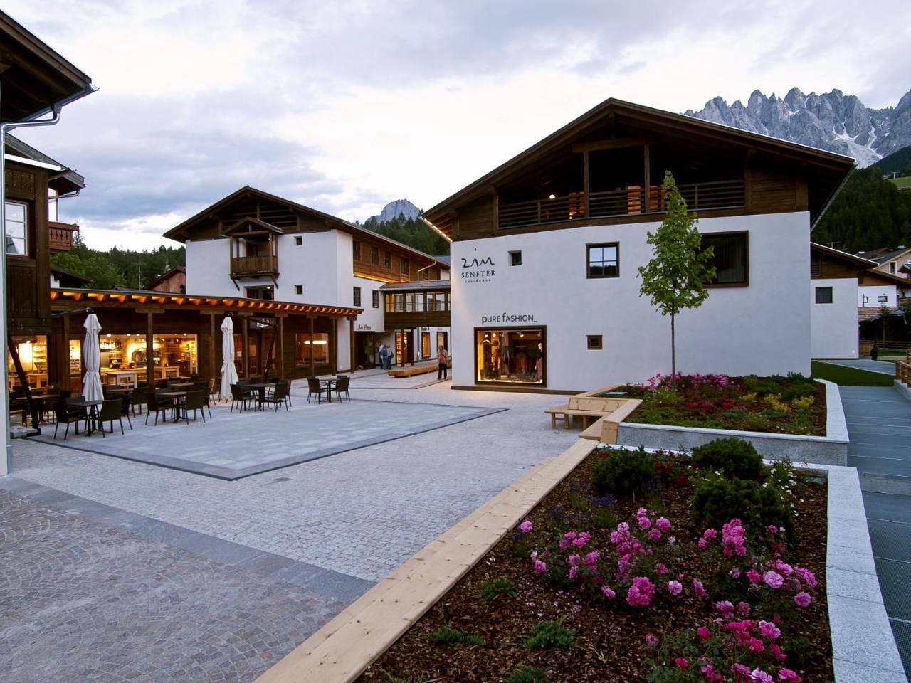 Zin Senfter Residence in San Candido, Karnischer Hauptkamm