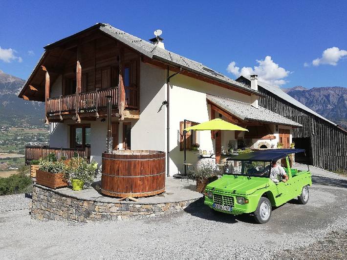 Gîte pour 10 personnes, avec terrasse et sauna