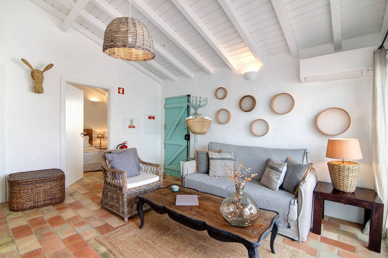 Casa De Benafim 1 : Piscine Partagée, Terrasse Privée et Wi-Fi in District de Faro