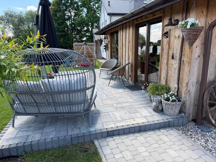 Apartament wakacyjny dla 2 osób, z widok i widok na jezioro oraz ogród w Rajgród