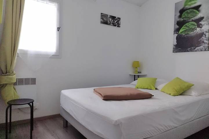 Location de vacances pour 6 personnes, avec Jacuzzi ainsi que Terrasse et Jardin à Angoulins - 3