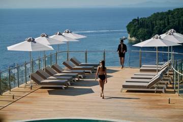 Bungalow für 2 Personen, mit Pool und Ausblick sowie Garten auf Korfu