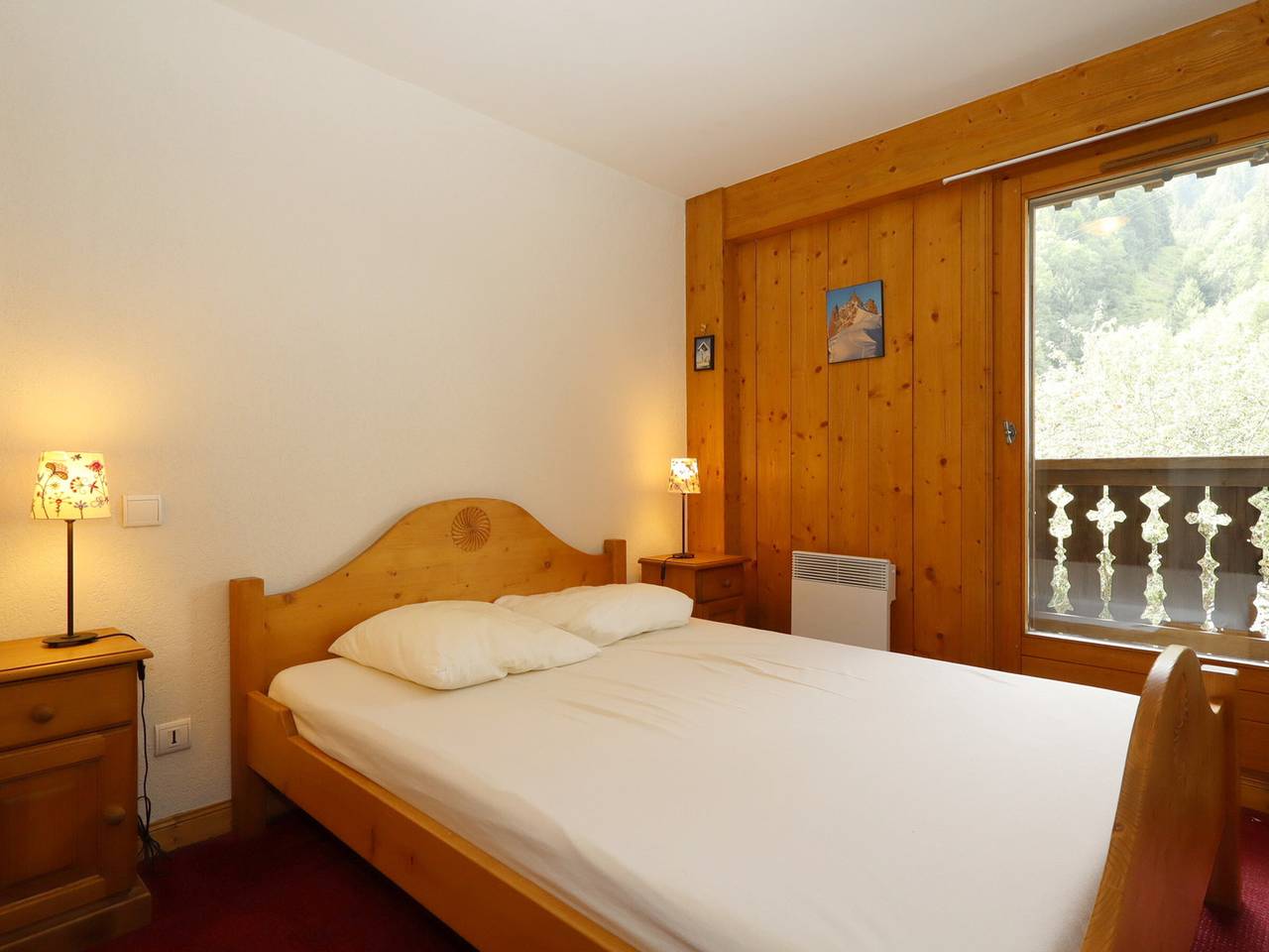 Entire apartment, 3-room apartment for 6 with balcony and parking in Les Houches in Les Houches, Massif du Mont-Blanc