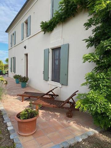 Gîte pour 2 personnes, avec terrasse et jardin dans Sigogne
