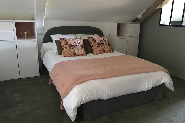 Château pour 5 personnes, avec jardin dans Nièvre - 4