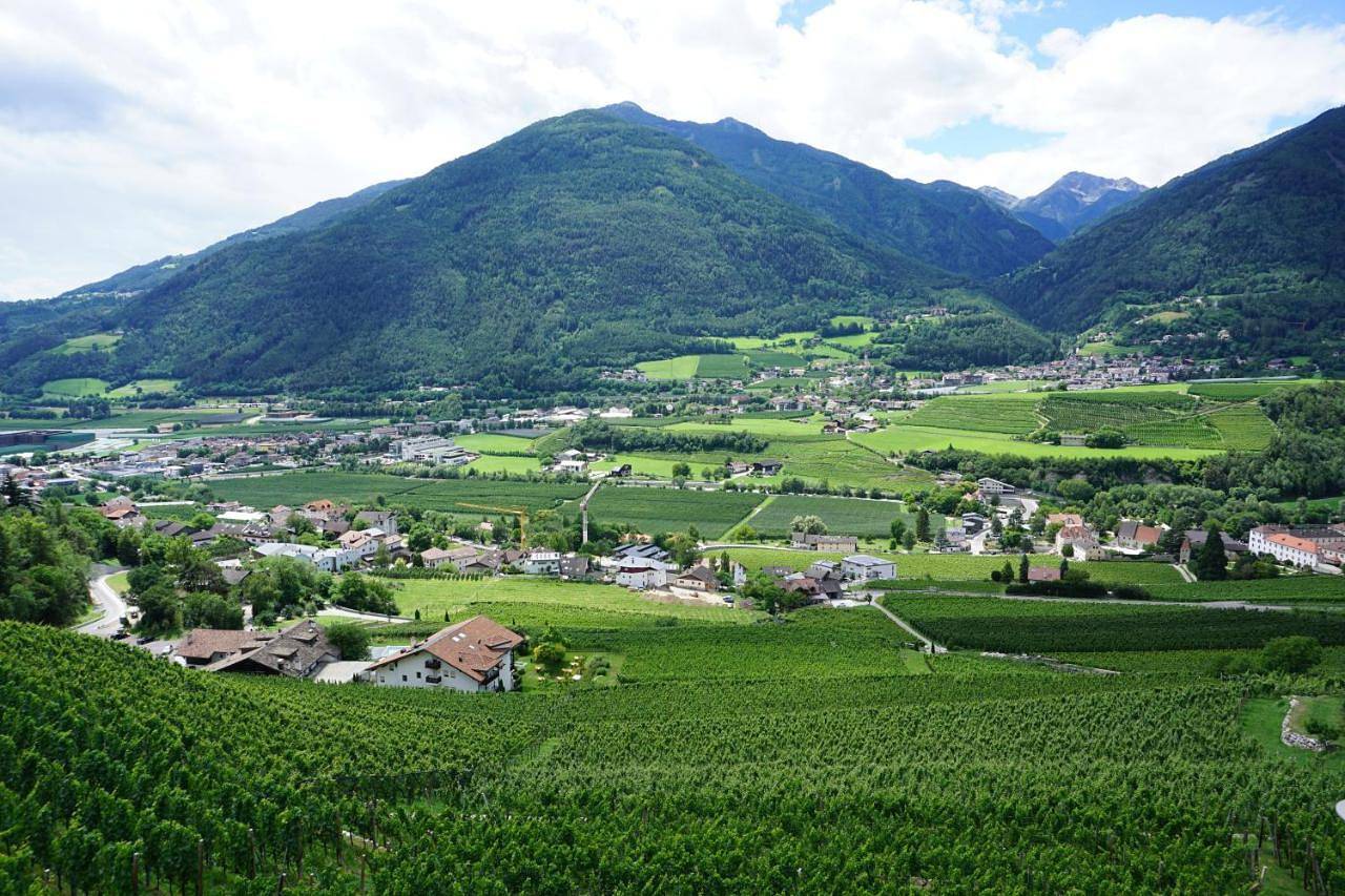 Ganze Wohnung, Apartment with Mountain View in Neustift (Unterdorf), Natz-Schabs