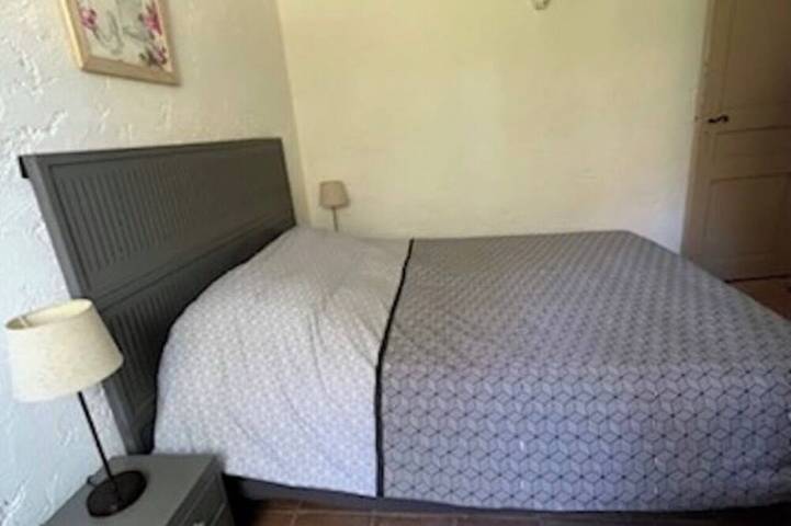 Ferienhaus für 6 Personen, mit Terrasse und Garten, mit Haustier in Grimaud - 3