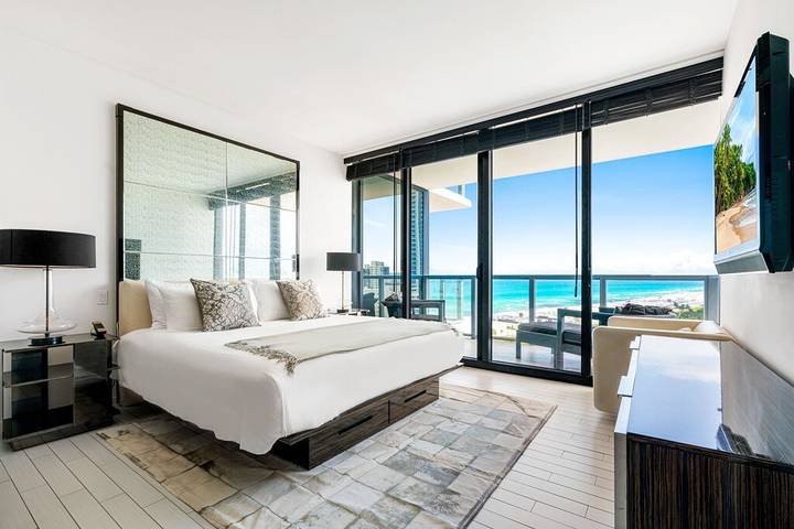 Loft for 6 people, with pool and balcony, with pets in Miami Beach