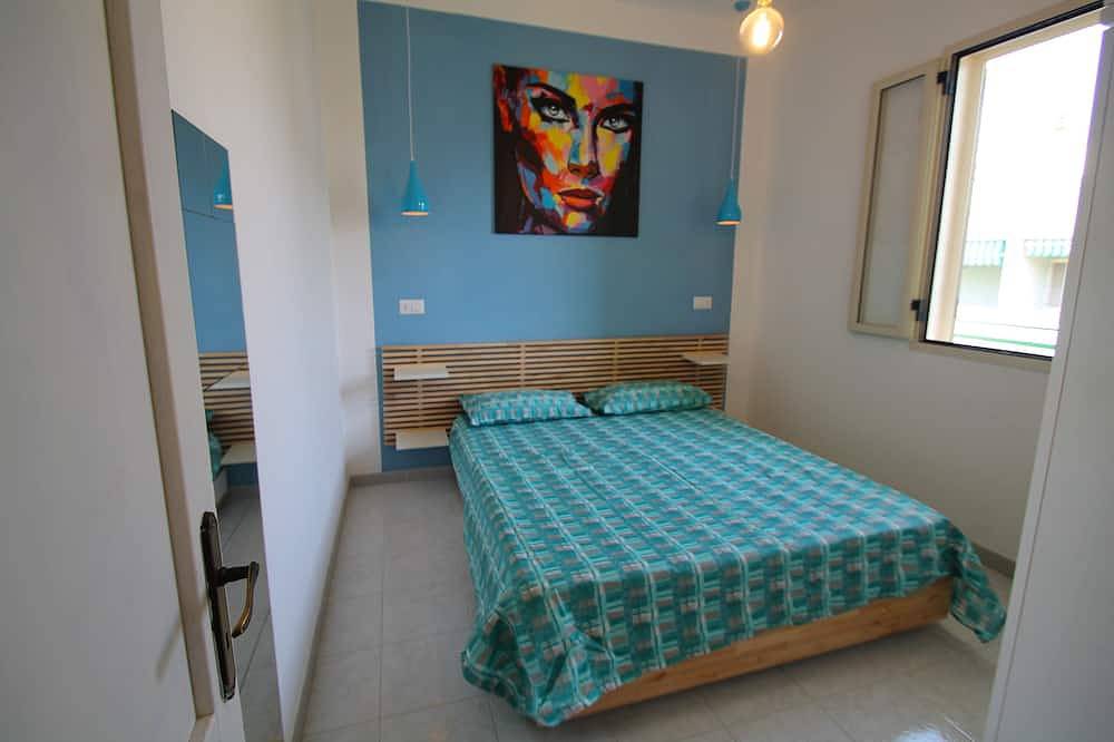 Apartamento entero, Baia Verde-apartment 300 mt from the sandy beaches in Baia Verde, Golfo de Tarento