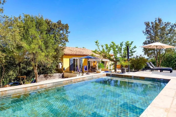 Villa pour 6 personnes, avec piscine - 1