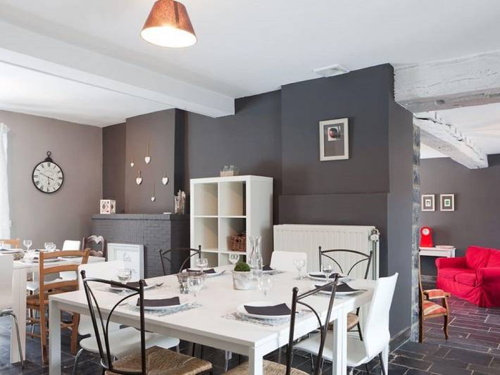 Location de vacances pour 9 personnes, avec terrasse, adapté aux familles à Onhaye - 3