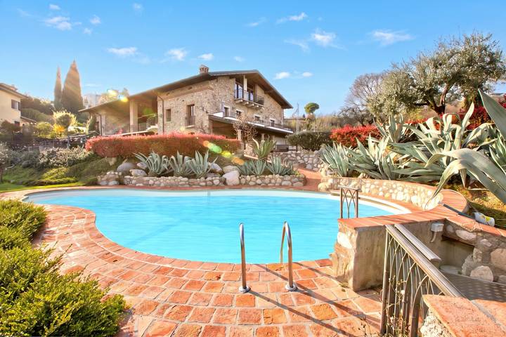 Location de vacances pour 4 personnes à Padenghe sul Garda