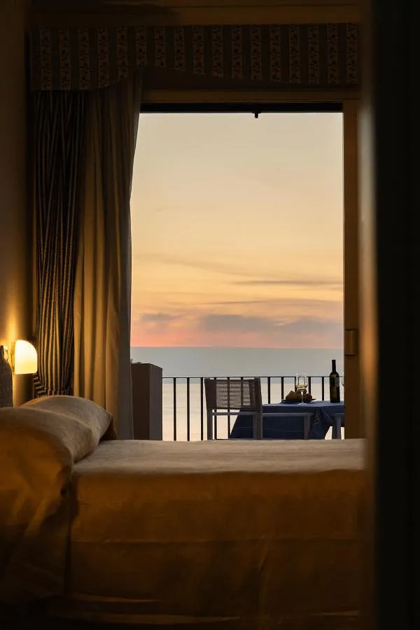 Hôtel pour 3 personnes, avec balcon ainsi que sauna et jacuzzi - 1