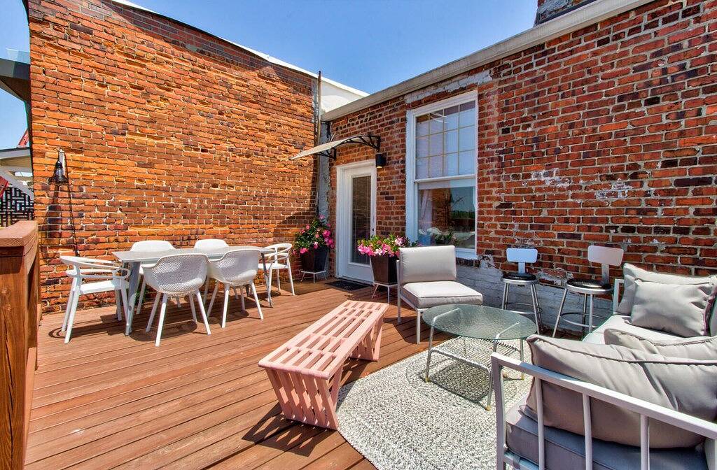 Ganze Wohnung, Artsy downtown river view condo in Wilmington, New Hanover County