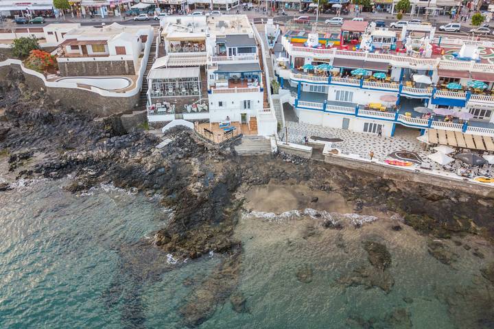 Seaview Coastal Home en primera línea, increíbles vistas al mar y terraza in Puerto del Carmen, Tías
