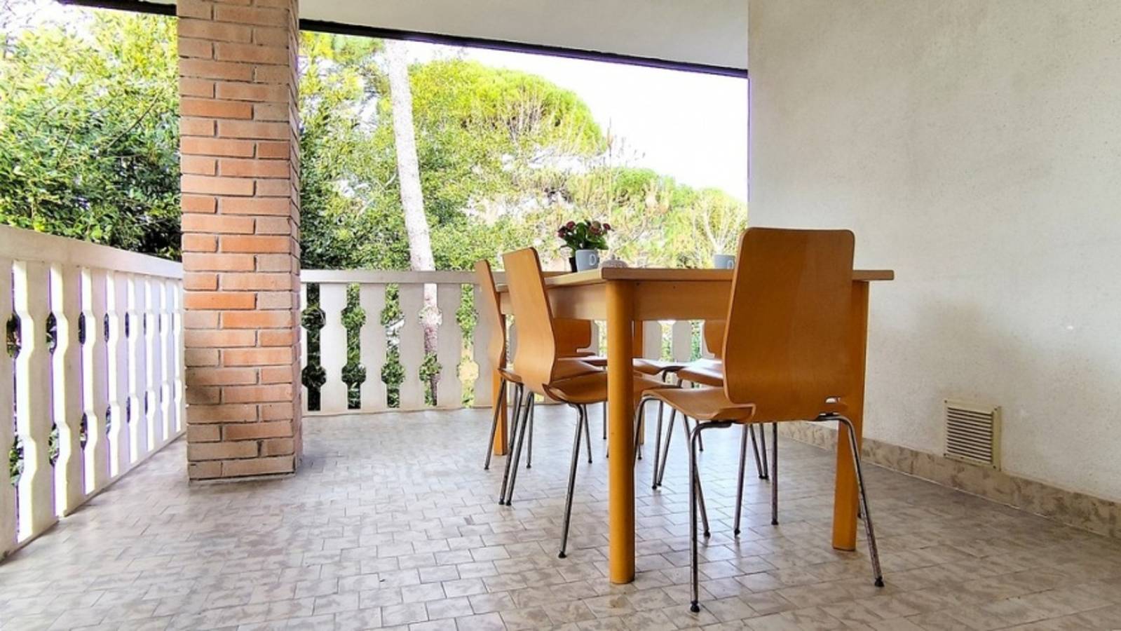 Entire apartment, Villa in Lignano with terrace in Lignano Pineta, Lignano Sabbiadoro