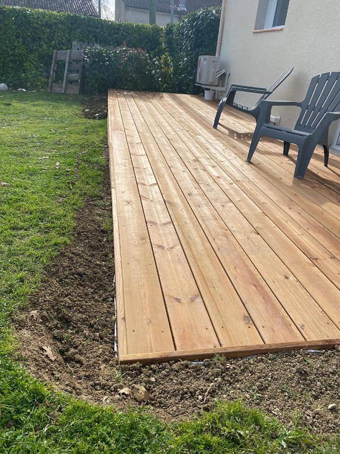 Location de vacances pour 3 personnes, avec terrasse ainsi que jardin et piscine à Lautrec - 2