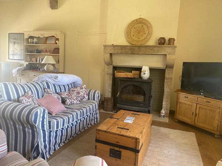 Chambre d’hôte pour 5 personnes, avec jardin ainsi que piscine et vue à La Perche