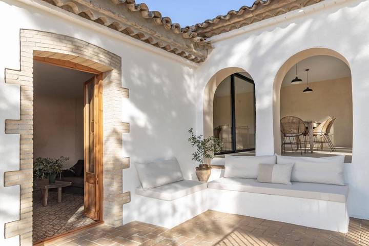 Chalet para 4 personas, con vistas además de jardín y piscina, Se admiten mascotas en Alt Penedès - 2