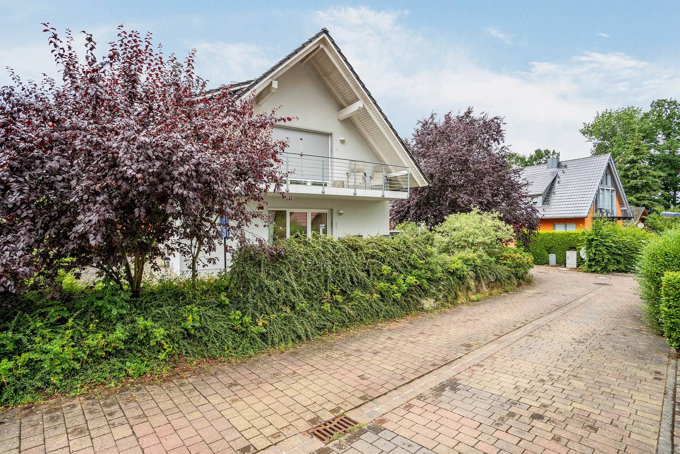 Geheel appartement, Appartement 'Haus 44 Og' met uitzicht op het meer, privétuin en wifi in Röbel, Müritz