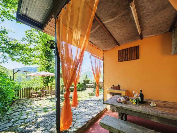 Haus 4 Personen in Massa, Italienische Riviera