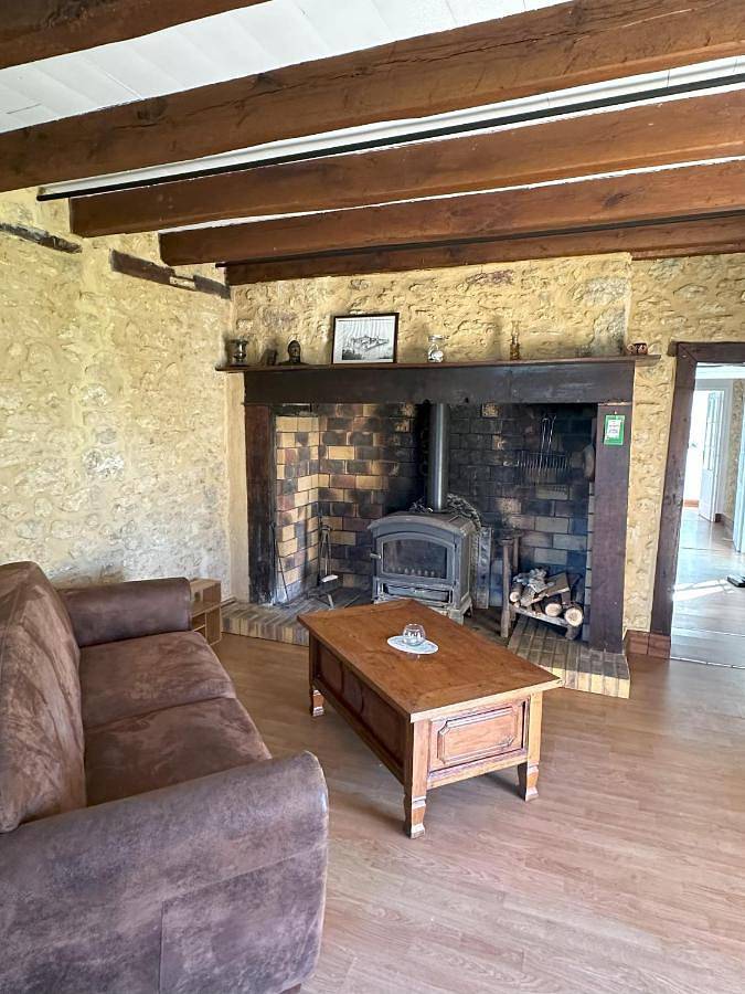 Location de vacances pour 4 personnes, avec vue et piscine à Doissat - 4