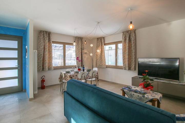 Location de vacances pour 6 personnes, avec jardin à Villa Santina