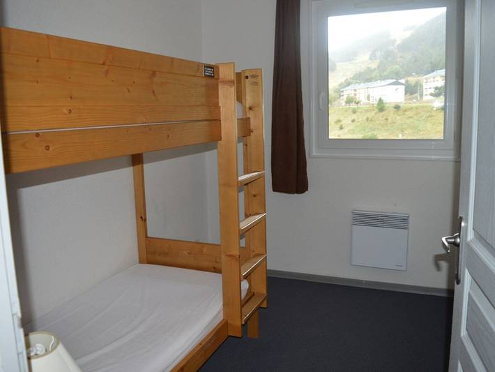 Ganze Wohnung, T3 Wohnung direkt an der Piste mit überdachtem Parkplatz in Les Angles, Parc naturel régional des Pyrénées catalanes