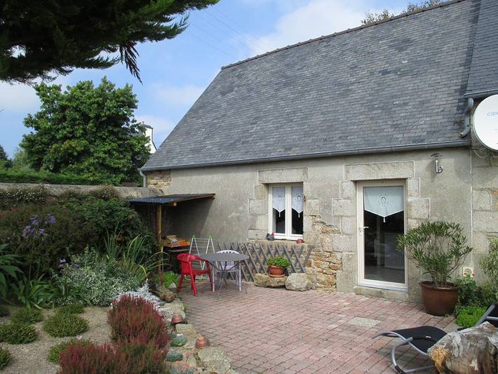 Gîte pour 3 personnes, avec Terrasse et Jardin à Penvénan