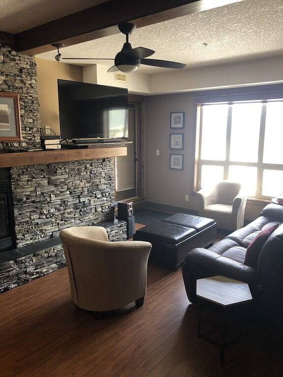 Ganze Wohnung, Beautifully appointed 4 bedroom condo in Radium, Bc in Radium Hot Springs, Kootenay-Nationalpark