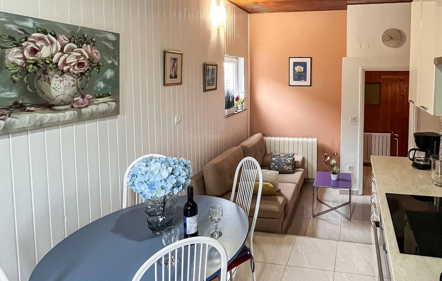 Entire holiday apartment, Holiday apartment for 4 people with lake view in Supetar, Brac