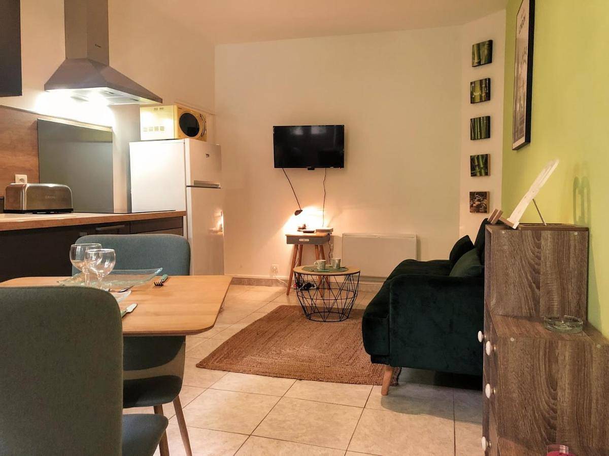 Appartement entier, One-Bedroom Apartment in La Grand-Combe, Parc national des Cévennes