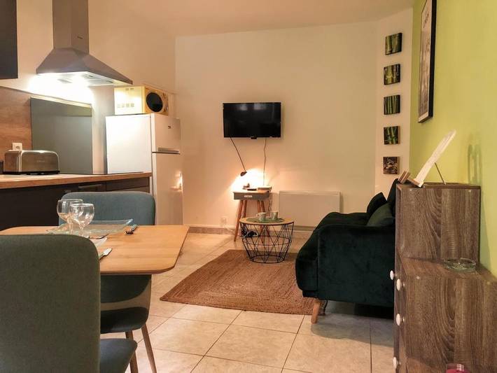 Gîte pour 2 personnes, avec Jardin et Vue à La Grand-Combe - 4