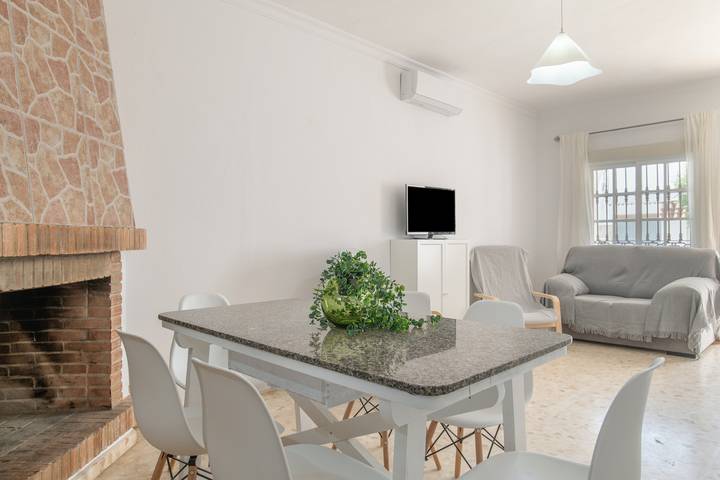 Casa vacacional 'Diego' con jardín privado y Wi-Fi in Playa El Palmar, Vejer de la Frontera