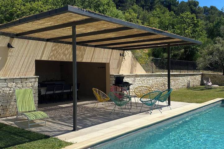 Location de vacances pour 10 personnes, avec jardin et balcon à Cucuron - 2