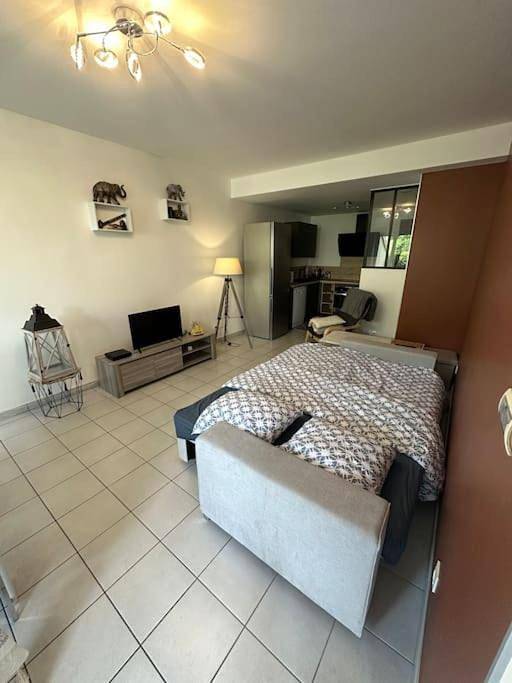 Appartement entier, One-Bedroom Apartment in Sillingy, Région d'Annecy
