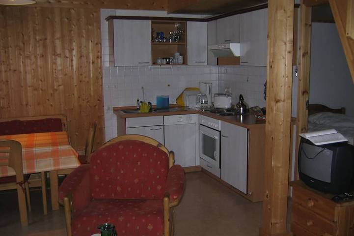 Gemütliches Schwedenhaus am See in Badestrand Userin, Userin