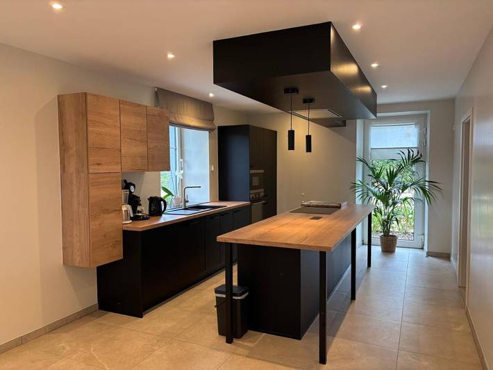 Location de vacances pour 10 personnes, avec Terrasse ainsi que Jardin et Vue dans Jehonville