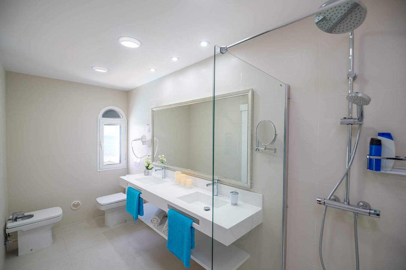Villa für 5 Personen mit Garten in Bajo del Medio (La Oliva), La Oliva