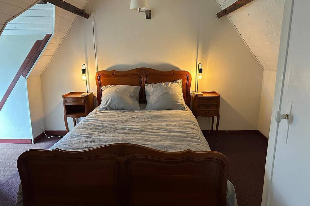 A sweet cottage in the middle of the Perigord Noir. Family and dog friendly. in Rouffignac-Saint-Cernin-de-Reilhac, Périgord Blanc