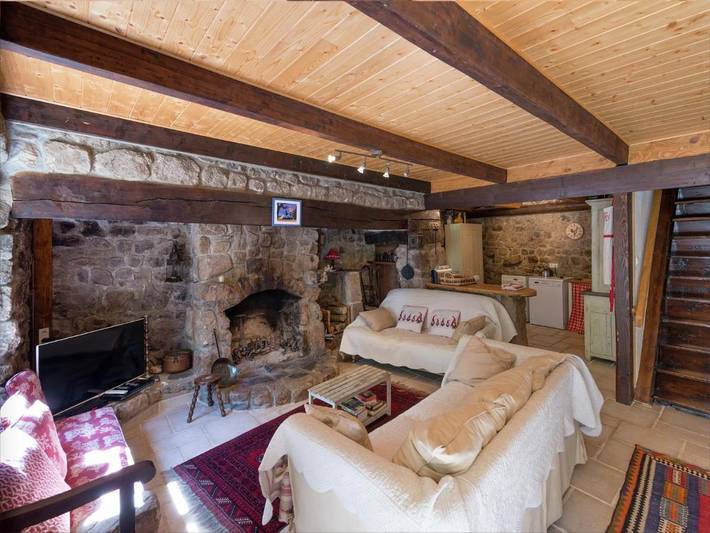 Ferienhaus für 6 Personen, mit Terrasse und Seeblick in der Ardèche - 4